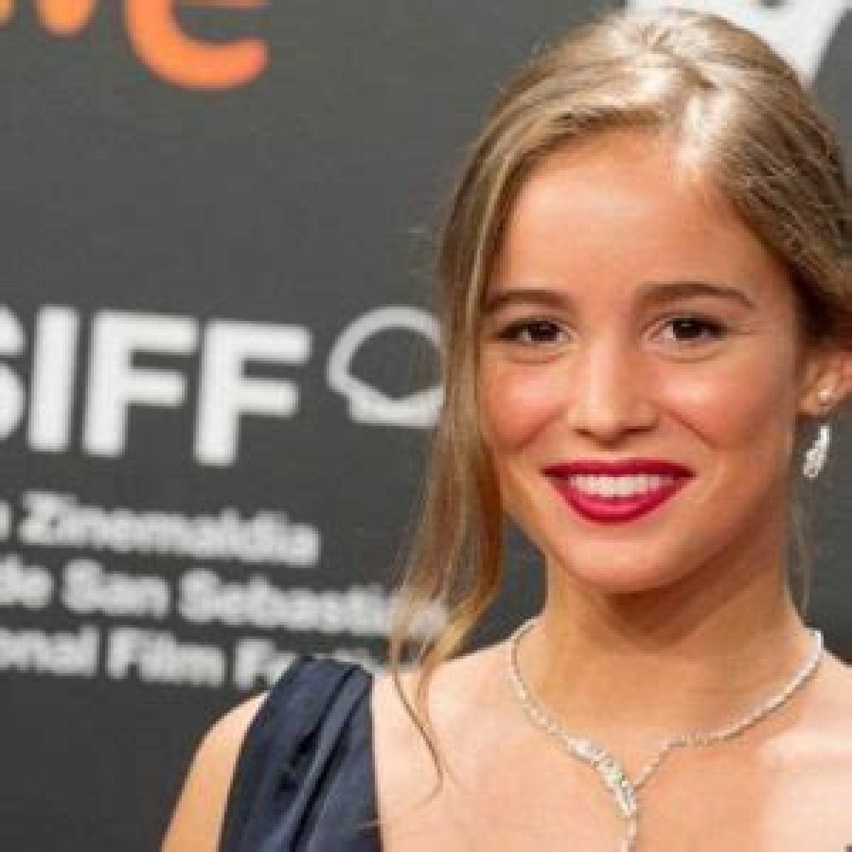 Alba Baptista Net Worth: How Much Wealthy She Is In 2022?