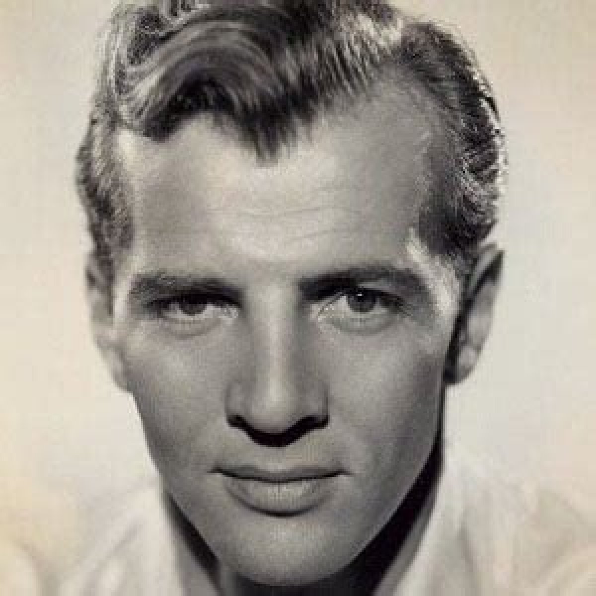 Bruce Bennett Net Worth, Age, Height, Wife