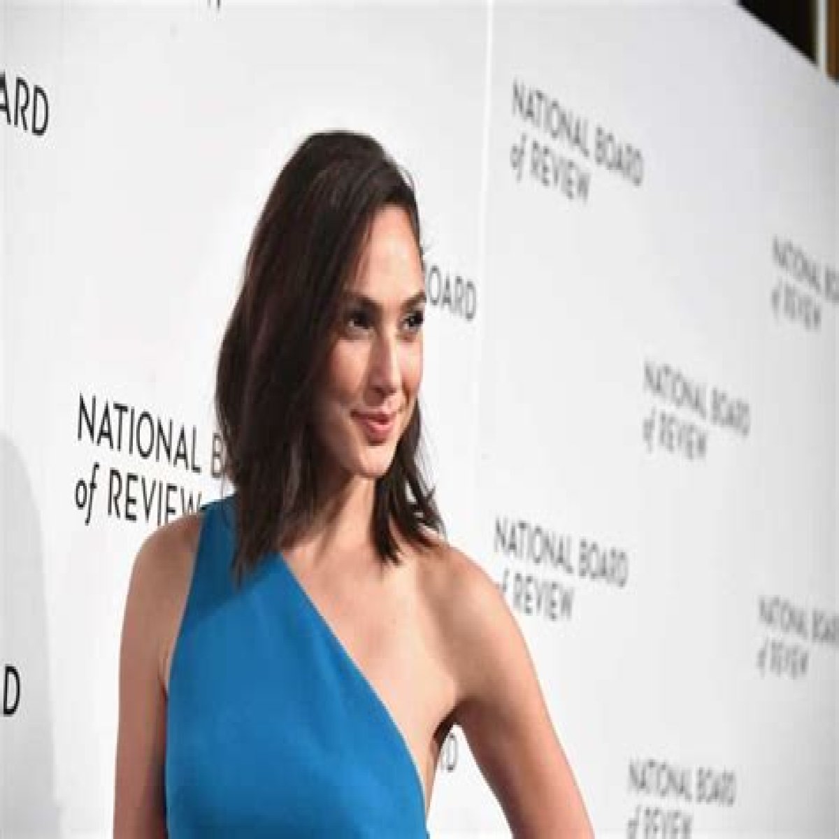 Dana Gadot's Height, Weight, And Net Worth Decoded