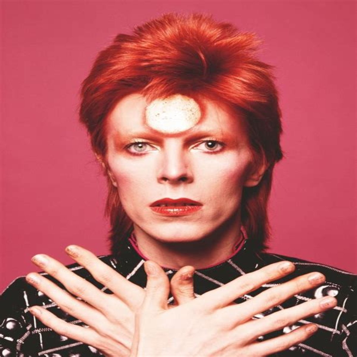 David Bowie announces new album