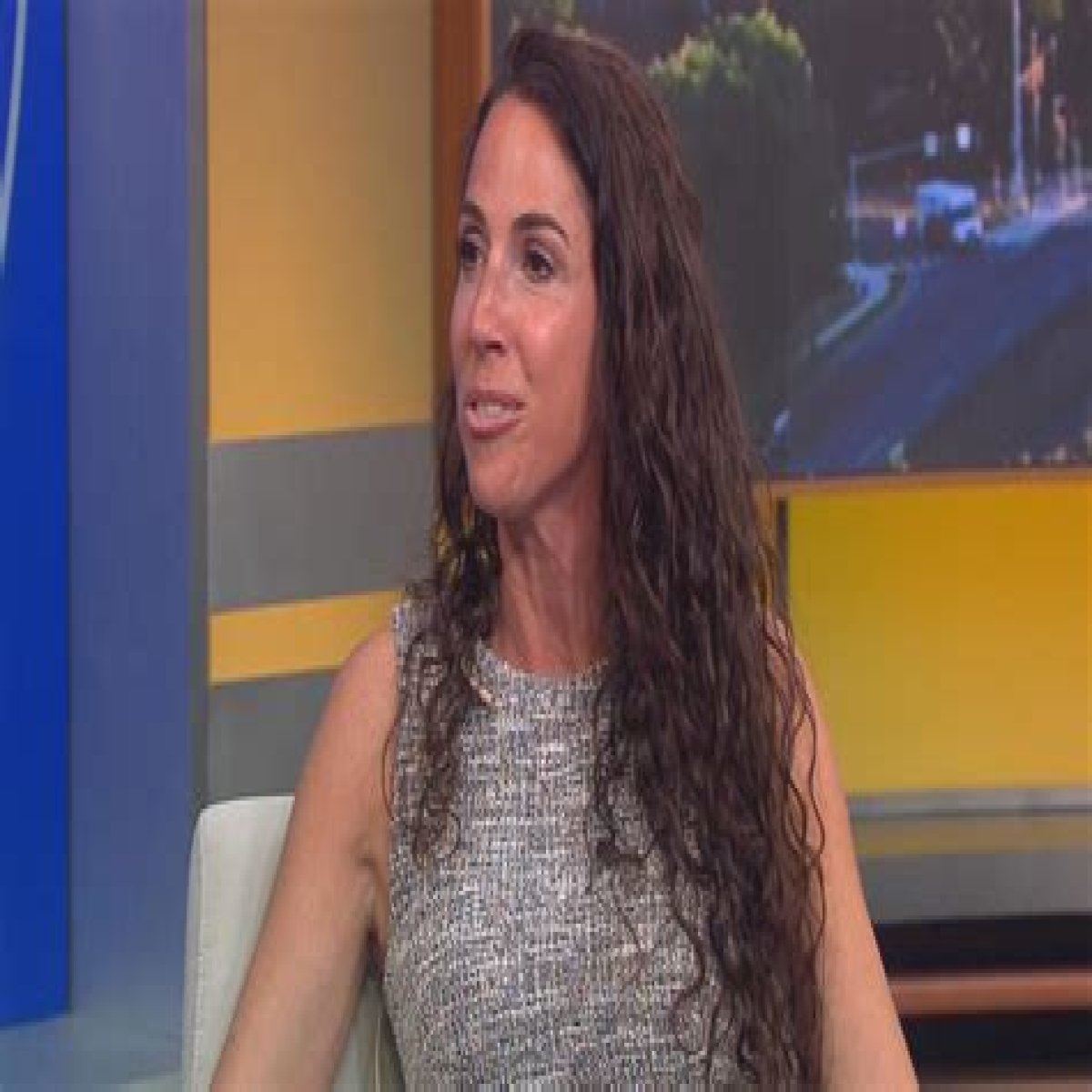 
Diana Dizoglio Height, Weight, Net Worth, Age, Birthday, Wikipedia, Who, Nationality, Biography 