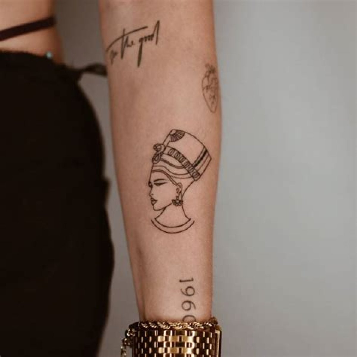 Discover The Enchanting Secrets Of Queen Nefertiti Tattoos