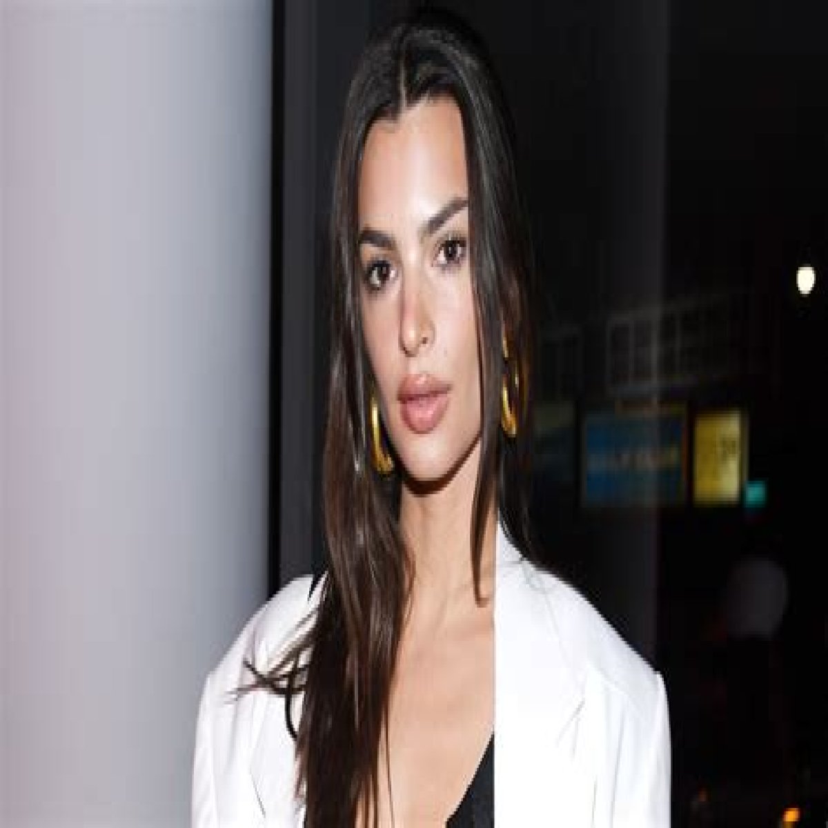 Emily Ratajkowski Announces She Is Six Months Pregnant As She Continues To Post Swimsuit Photos