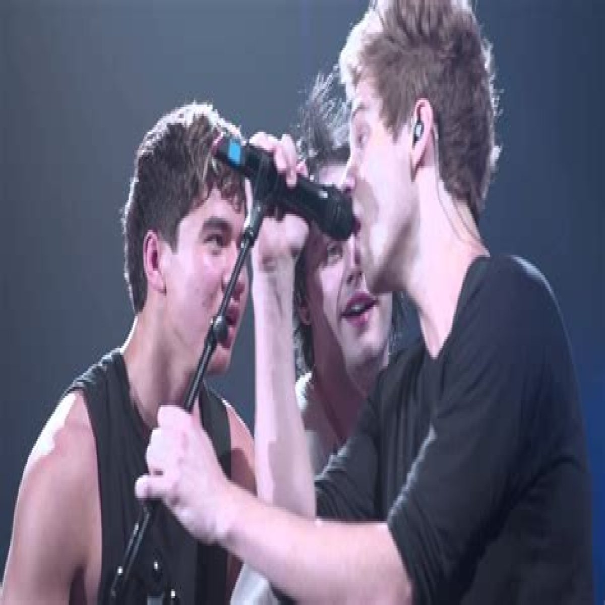 How Did 5SOS End Up Here ?