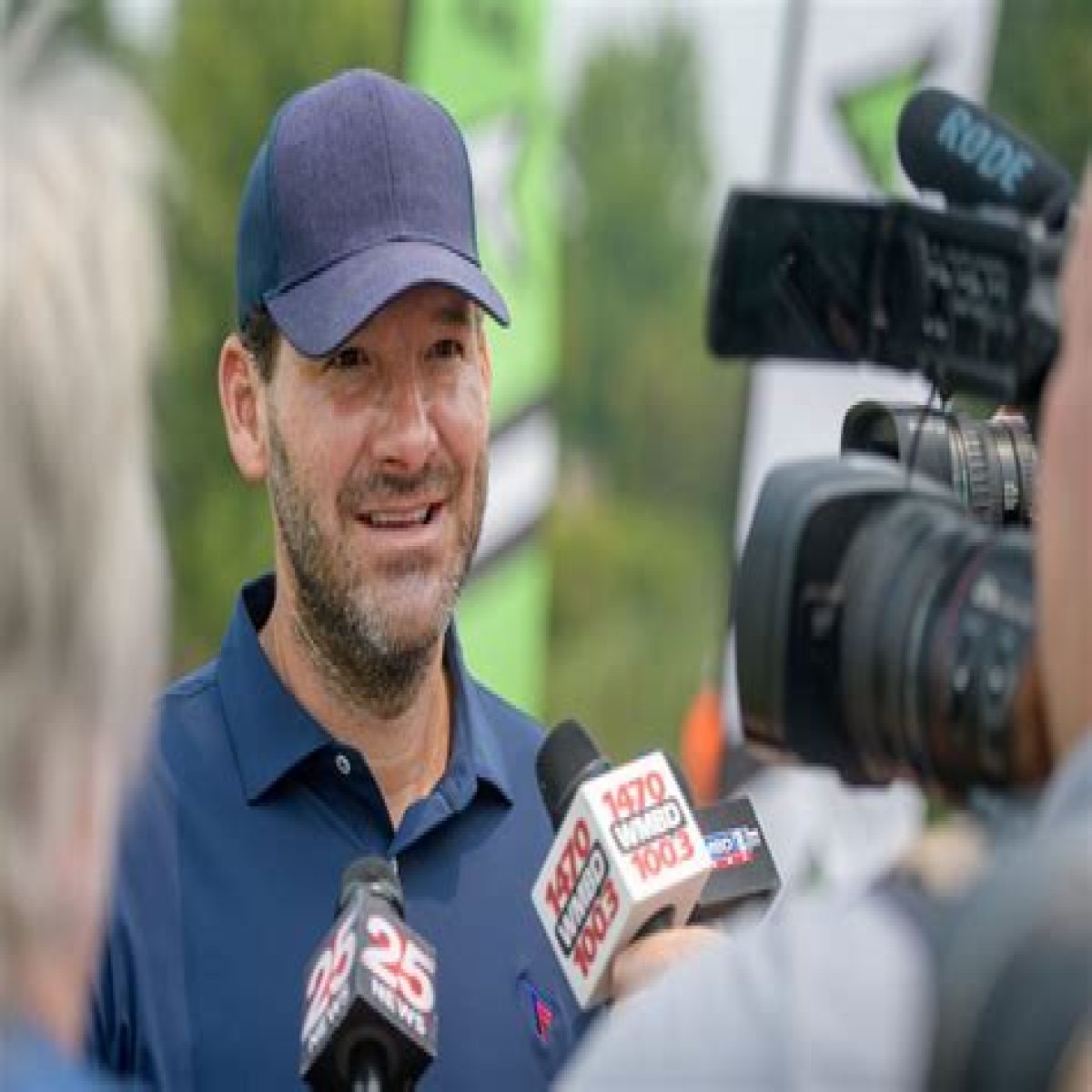 How Much Does Tony Romo Make?