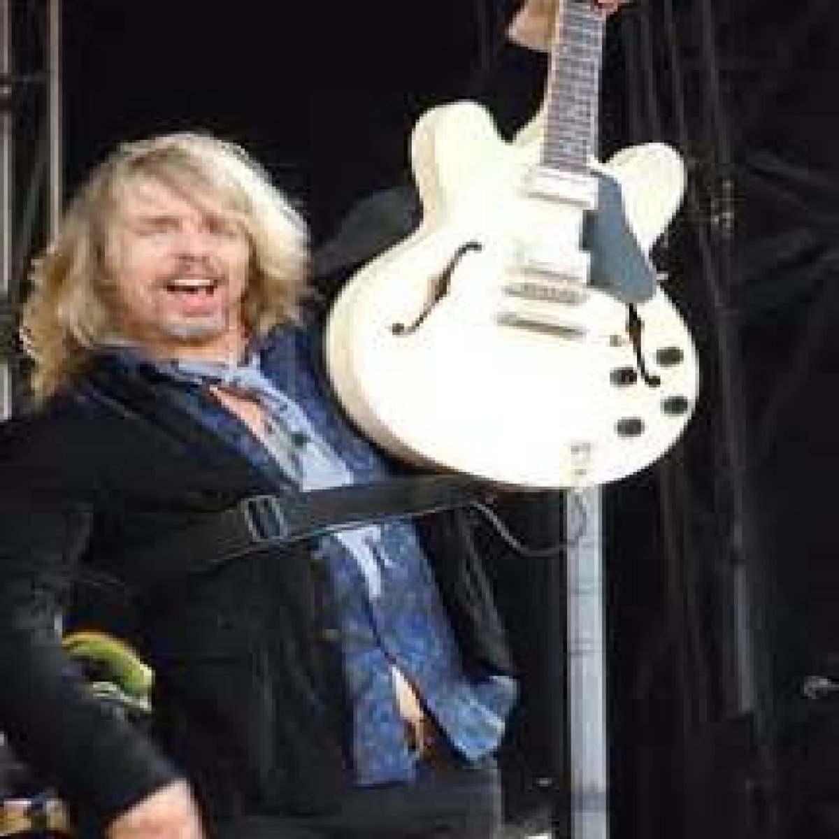 
How Much Money Does Tommy Shaw Make? Latest Income Salary

