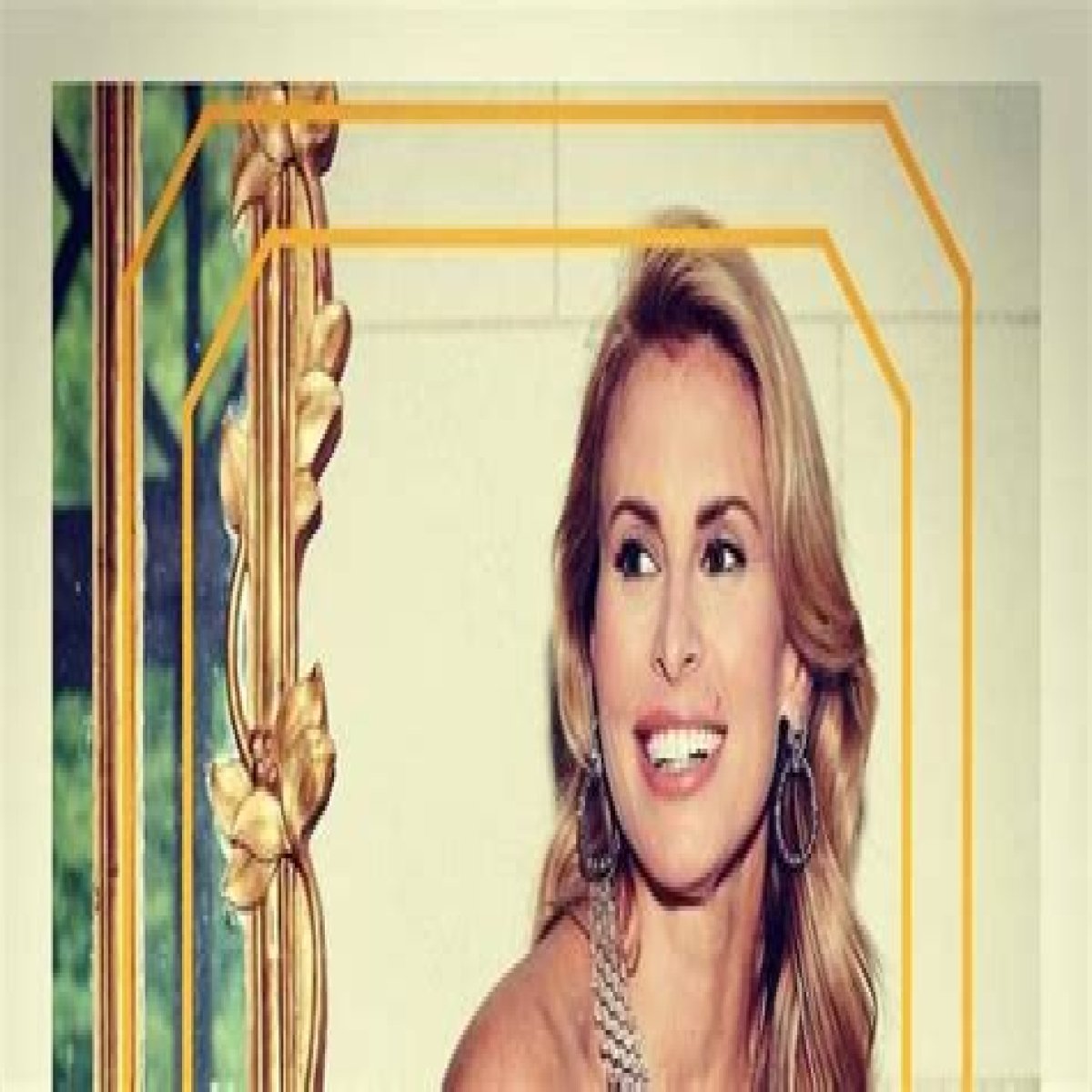 How tall is Niki Taylor
