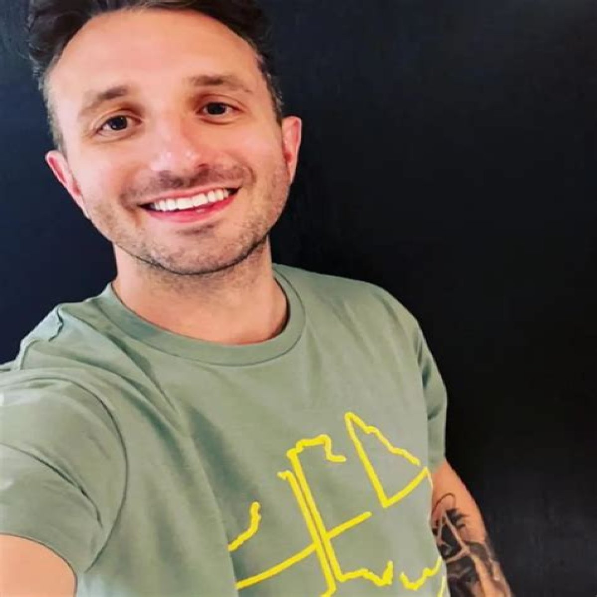 Is Tommy Little Dating His Co-Host, Who Is Tommy Little Girlfriend?