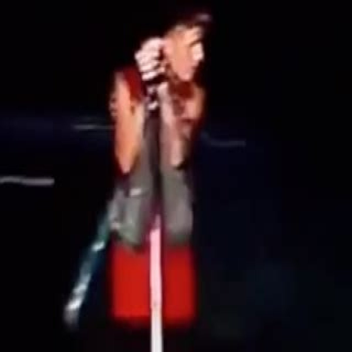 Justin Bieber Apologizes for Argentina Flag Controversy