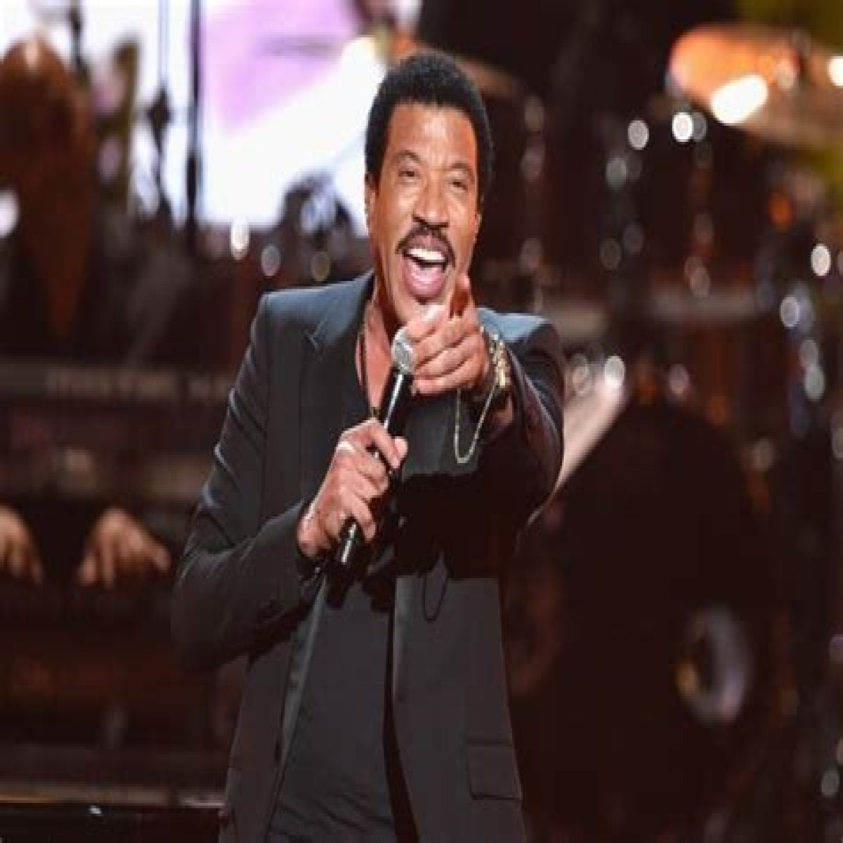 Lionel Richie Net Worth | Celebrity Net Worth