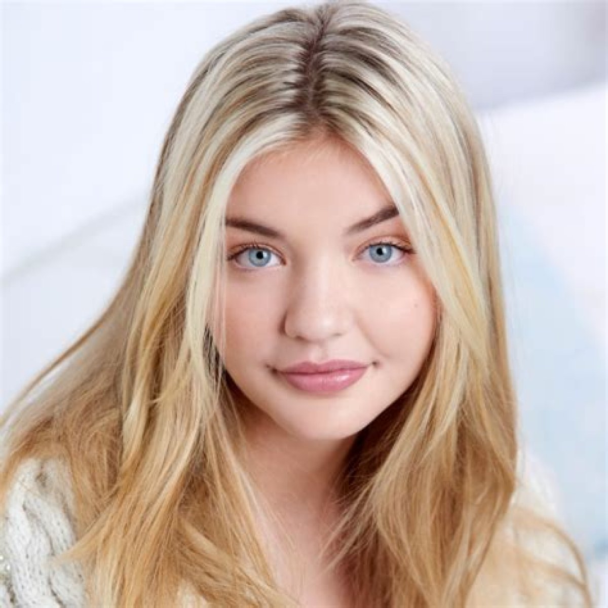 Sophie Guest Height, Weight, Net Worth, Age, Wiki, Who, Instagram, Biography