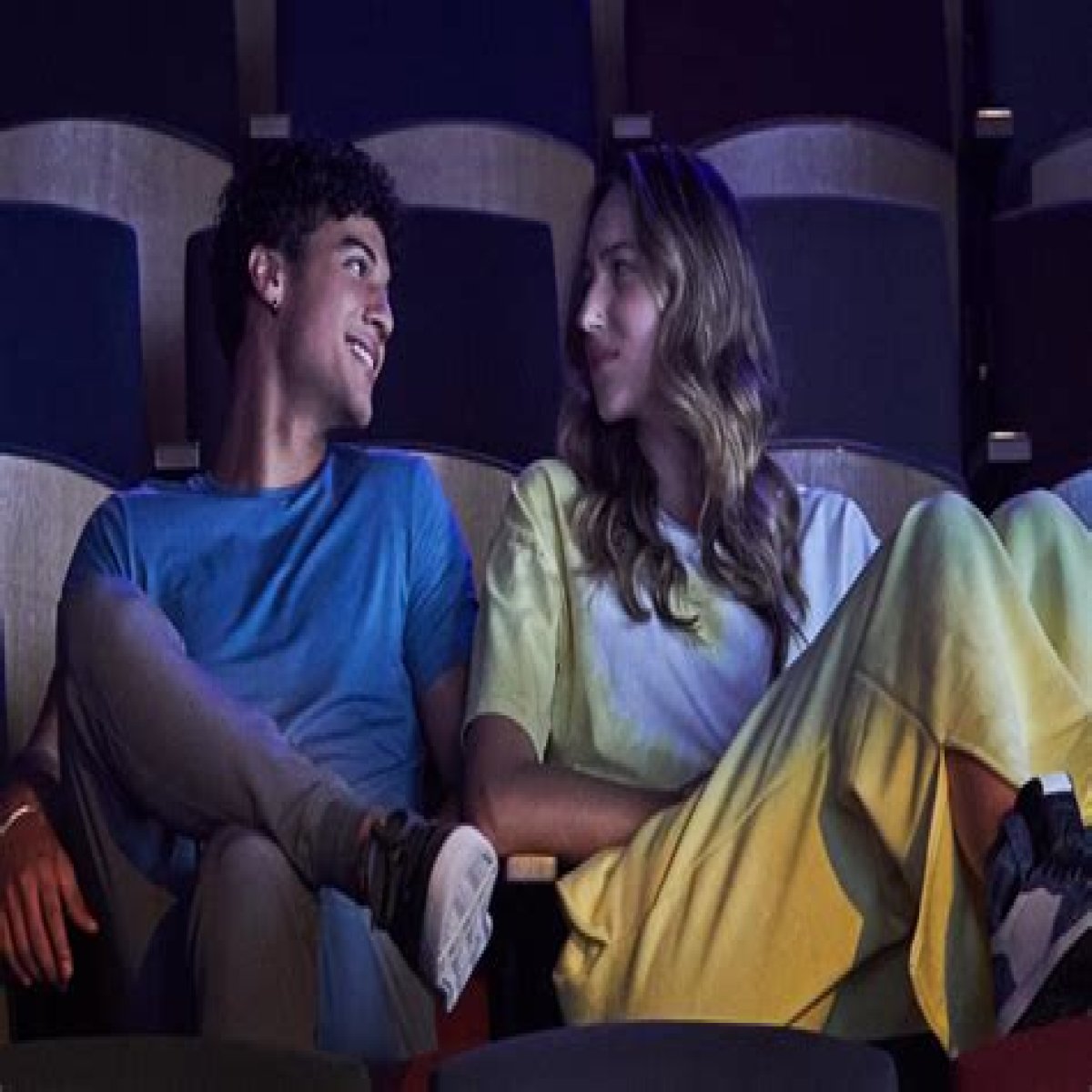Tall Girl 2 Actor Jan Luis Castellanos Wiki, Girlfriend, Age & Height
