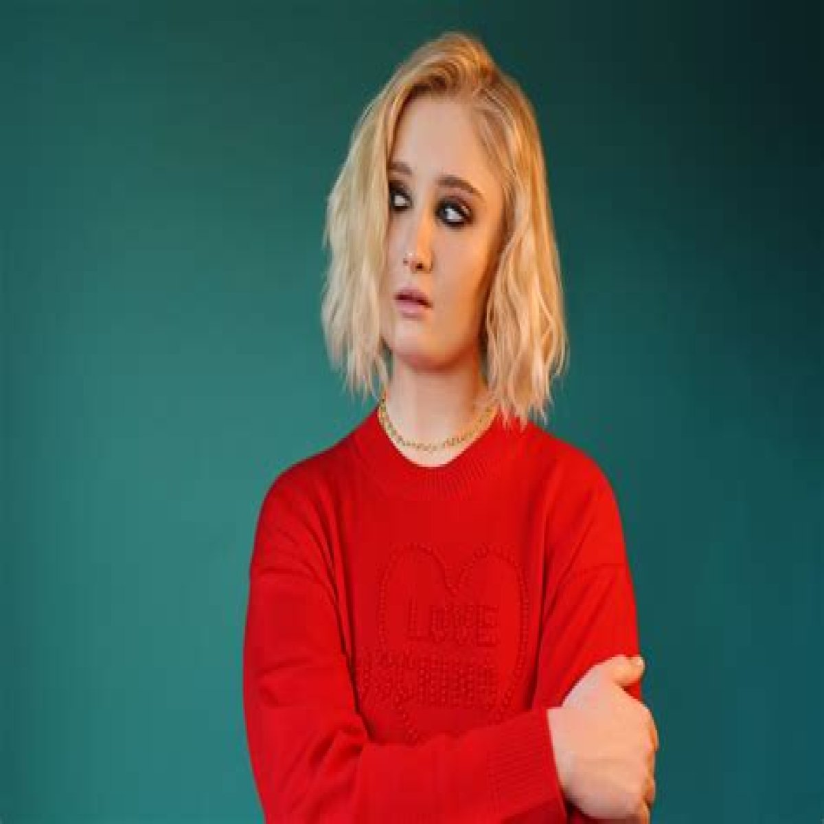 The UK Meets 'Supergirl' - CelebMix