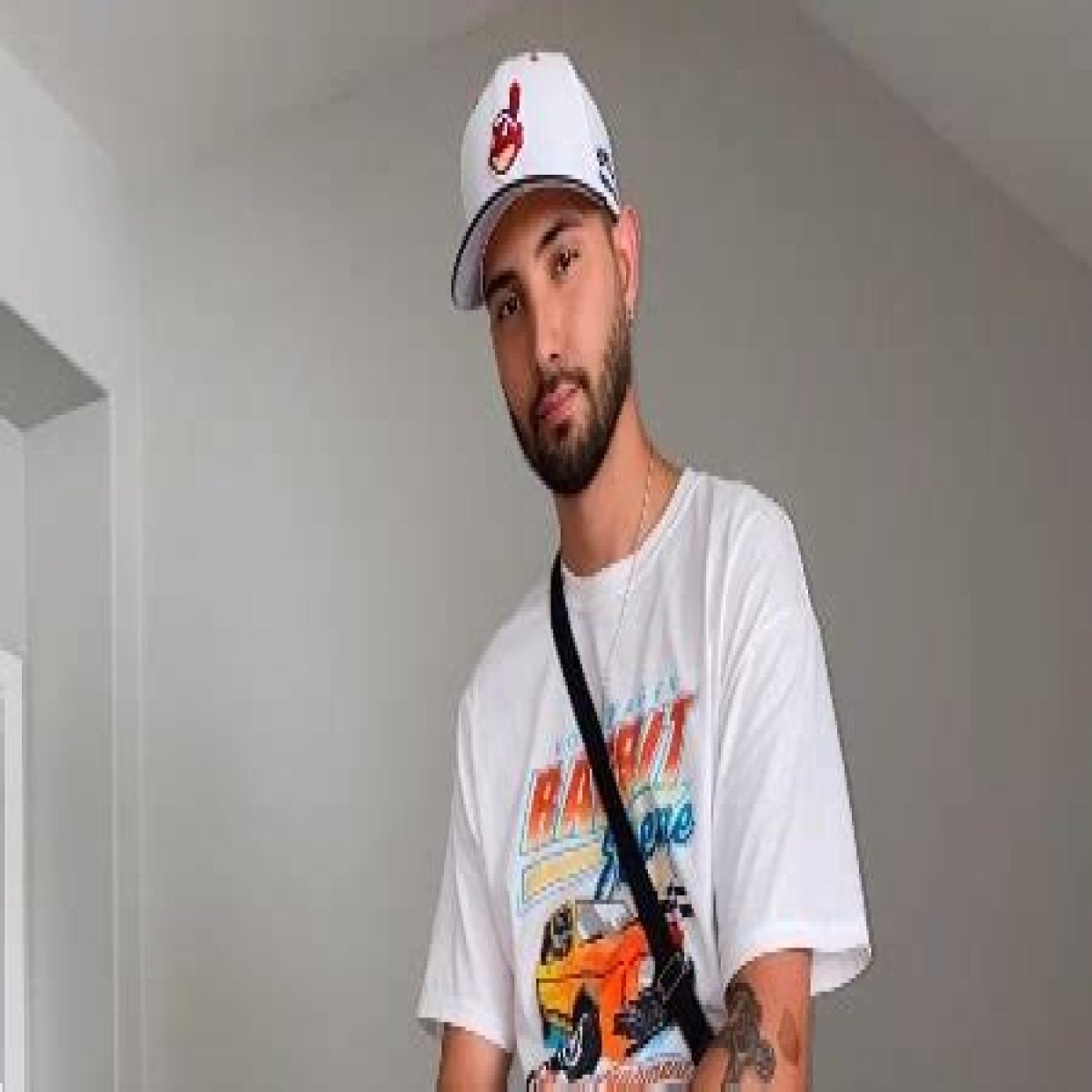 Victor Hallman: YouTuber, Age, Height, Parents, Sister, Family, House, Net Worth!  