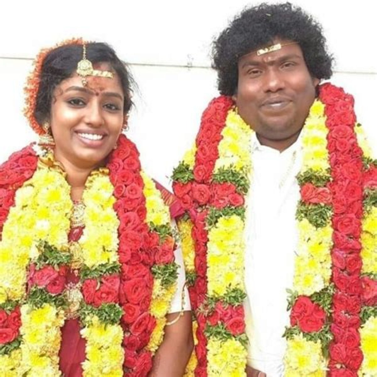 Yogi Babu Height, Weight, Age, Spouse, Family, Facts, Biography